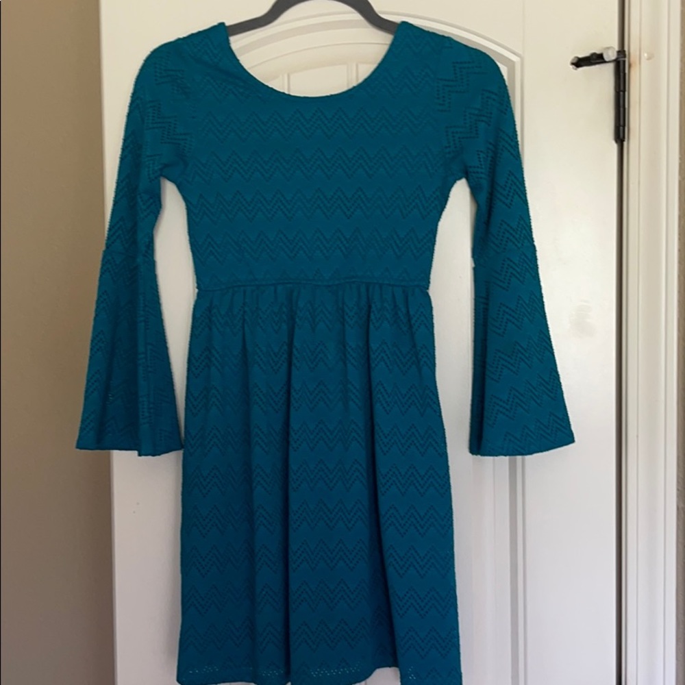 GB girls teal chevron bell sleeved dress M boho